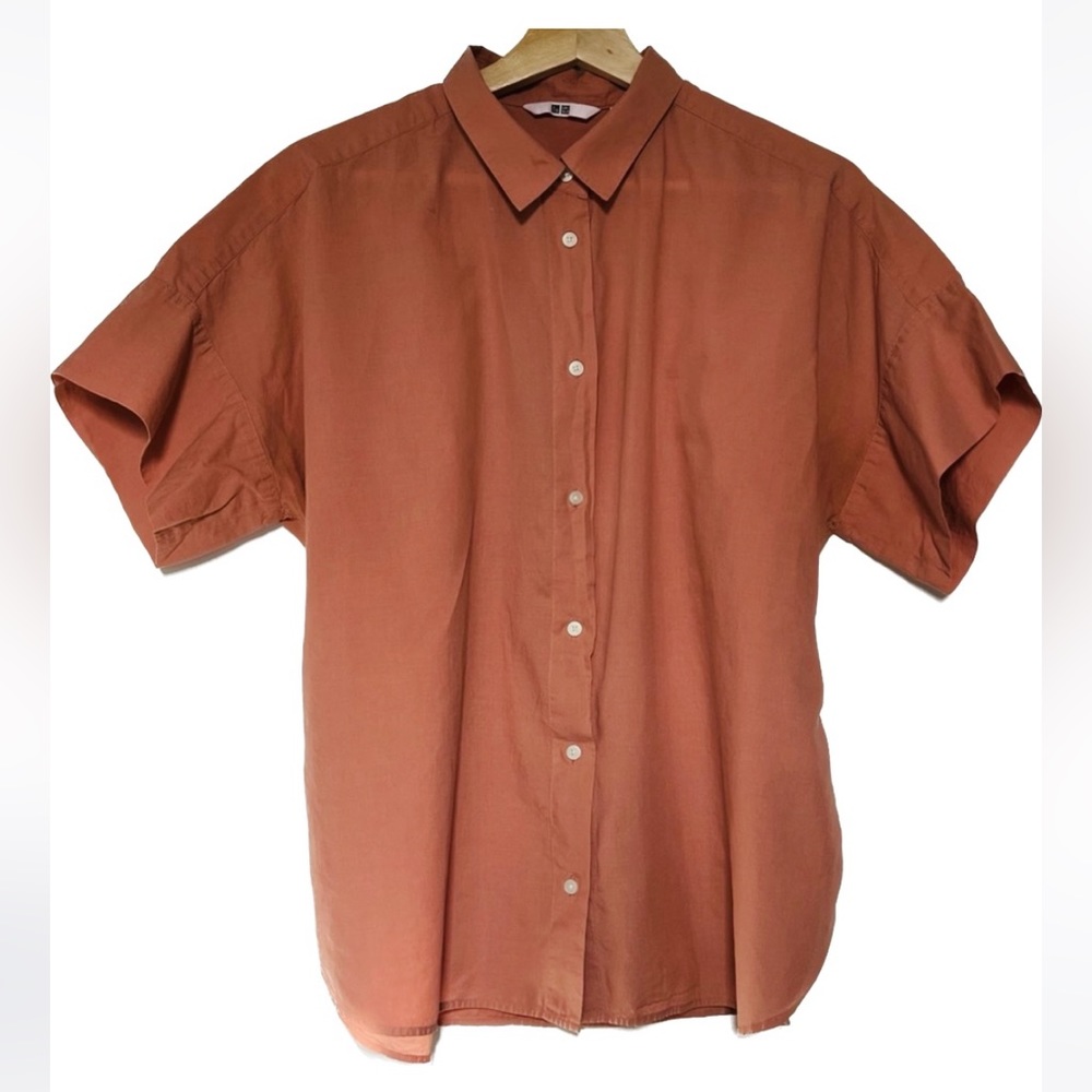 UNIQLO Shirt